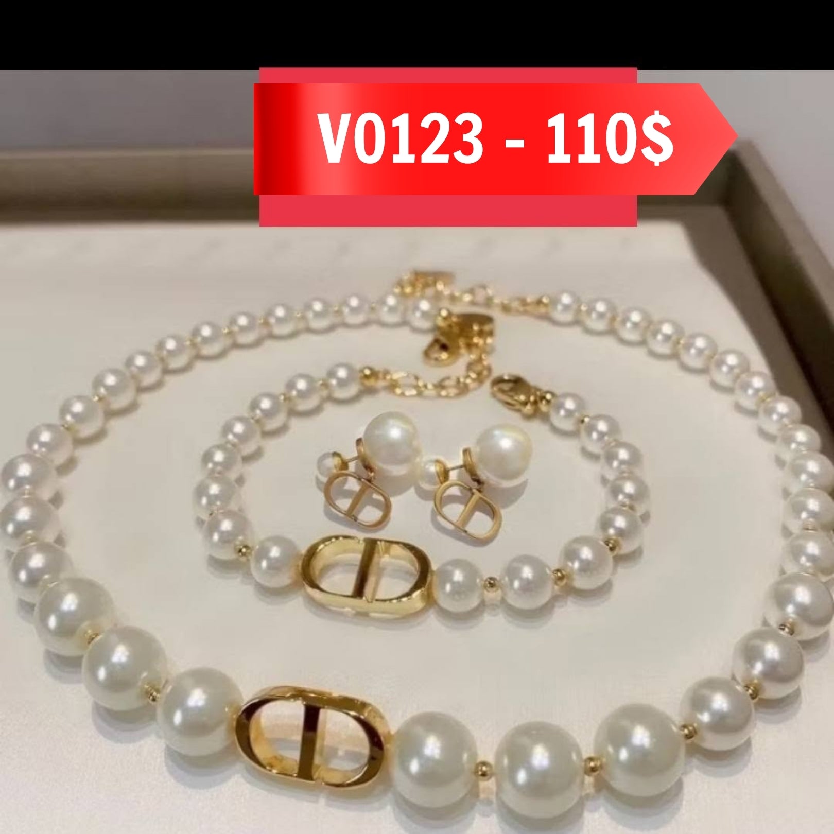 Premium Pearl Necklace - Luxurious, Elegant Design in Multiple Styles